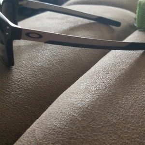 Oakley hollybrook mix